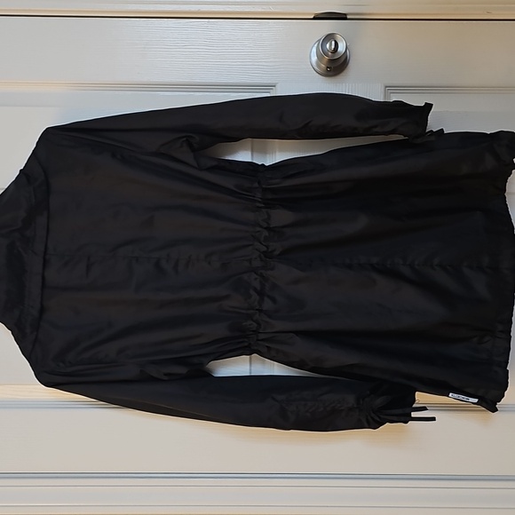 Mondetta Black Lightweight Women's Jacket, Excellent Condition, Size SMALL - Picture 2 of 6